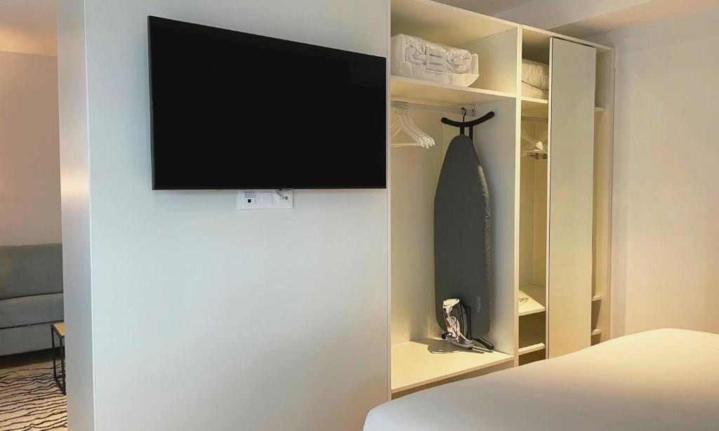 Discover the beauty of San Sebastian - abba Apartments Playa de Gros San Sebastián