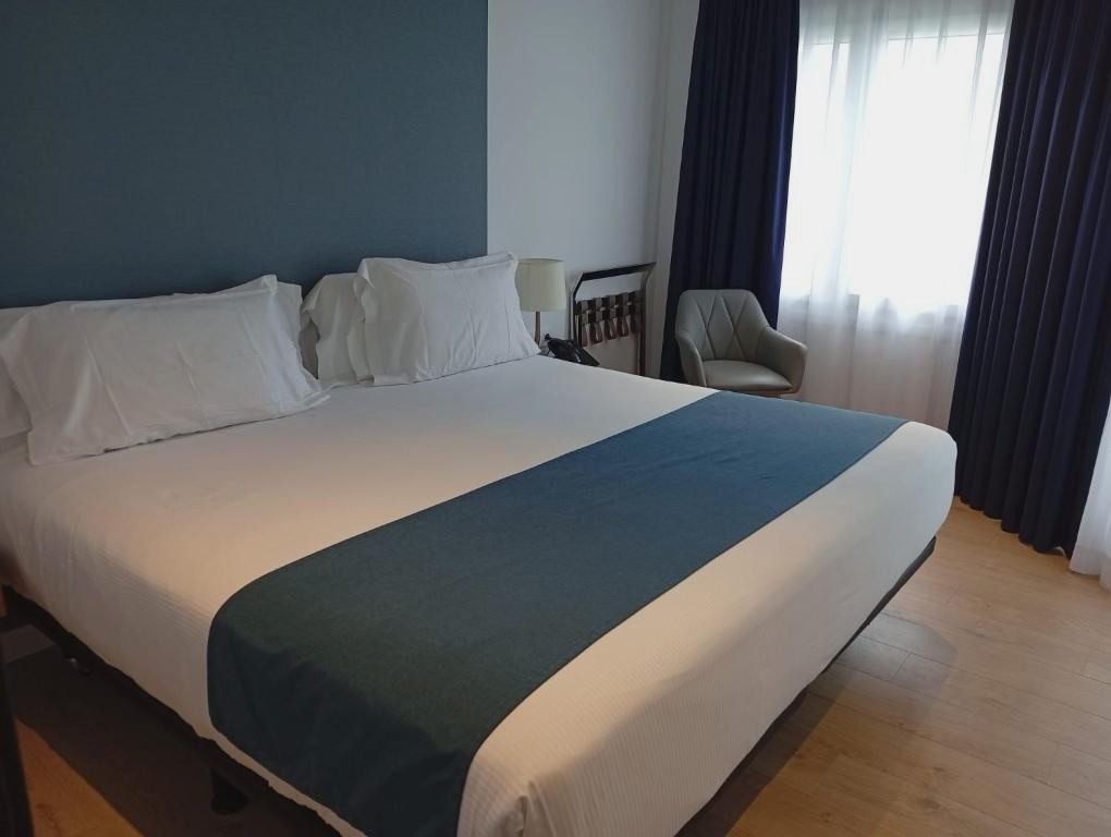 Discover the beauty of San Sebastian - abba Apartments Playa de Gros San Sebastián