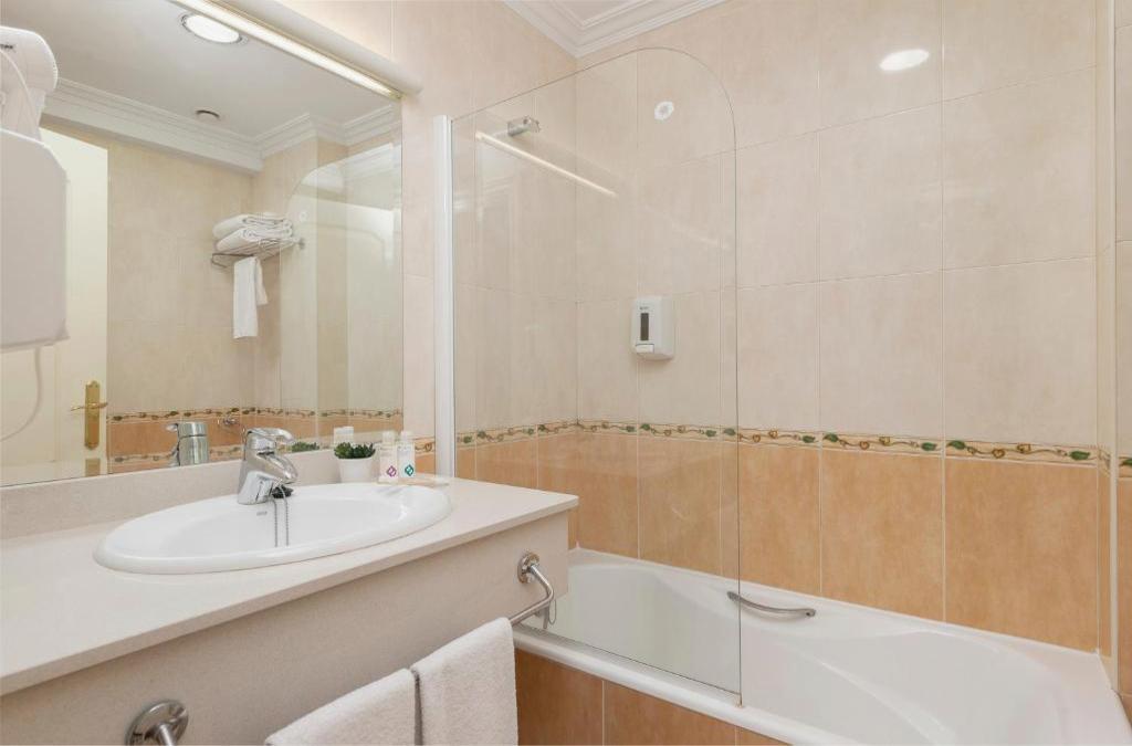 Hôtel Blu Sondika 3* - Pays Basque - Blu Sondika Hotel