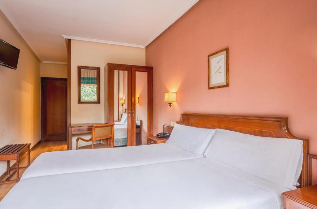 B&B HOTEL Gijón Centro Begoña
