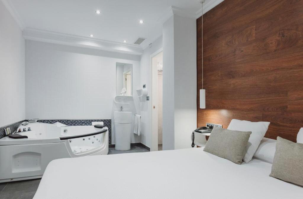 Vacances de la Toussaint en Espagne : cap sur La Manga pour une escapade 4* - Hotel Los Delfines
