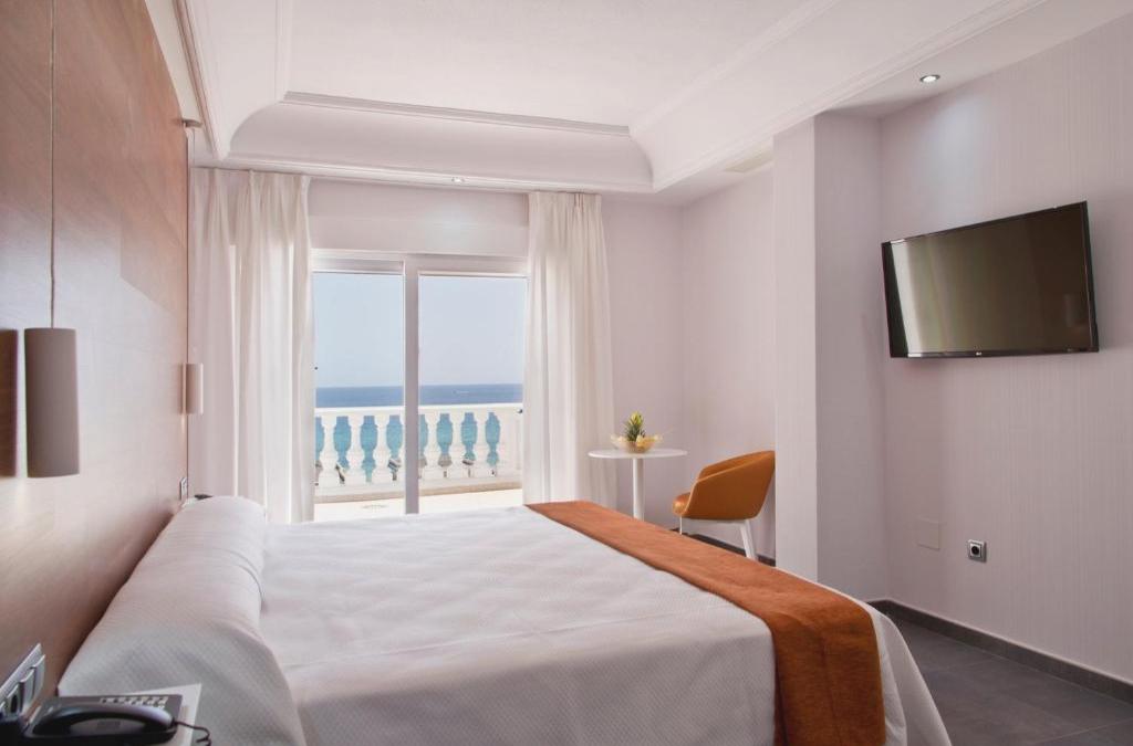 Vacances de la Toussaint en Espagne : cap sur La Manga pour une escapade 4* - Hotel Los Delfines