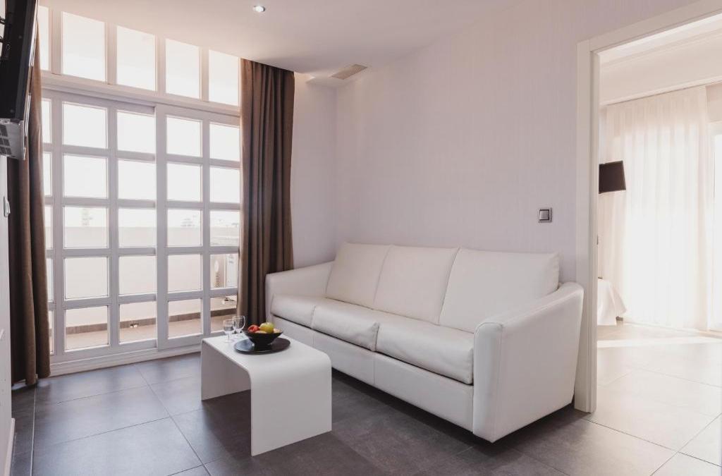Vacances de la Toussaint en Espagne : cap sur La Manga pour une escapade 4* - Hotel Los Delfines
