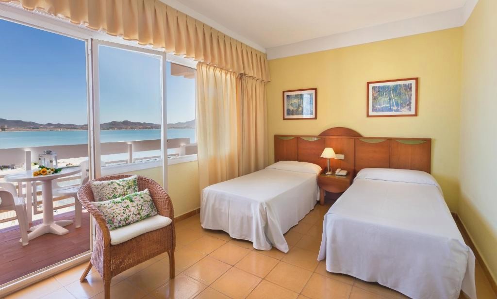Hotel Izán Cavanna