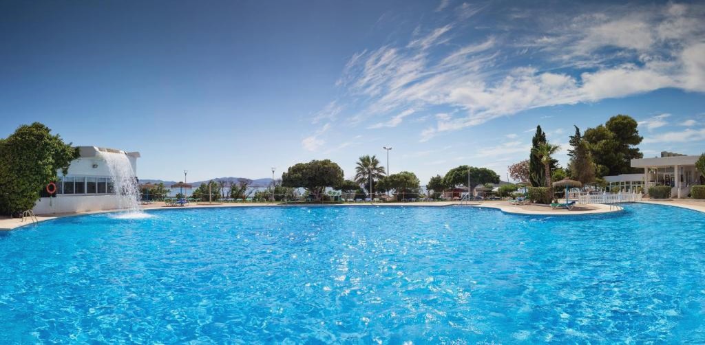 Hotel Izán Cavanna
