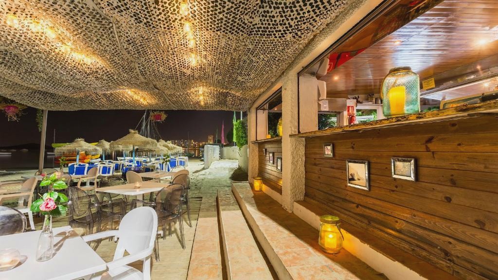 Hotel Izán Cavanna