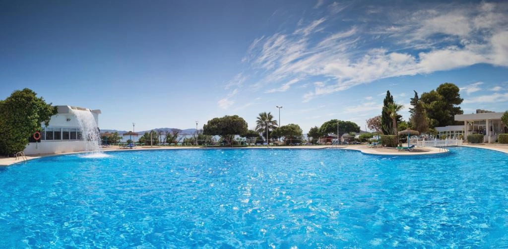 Hotel Izán Cavanna