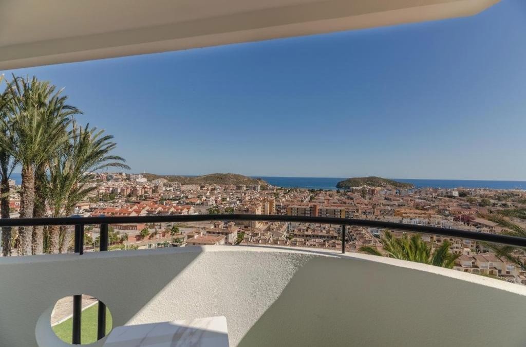 Vacances d'automne à Murcie, sur la Costa Cálida - Ramada Resort by Wyndham Puerto de Mazarron
