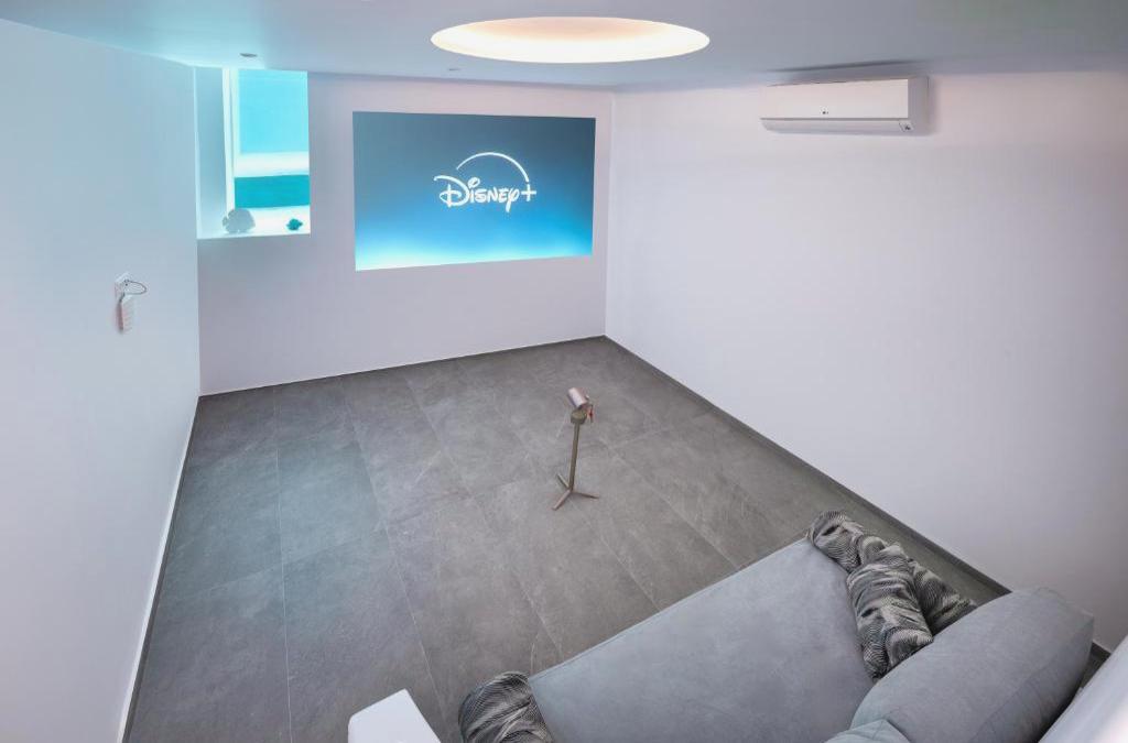 Felicity Cave Suites