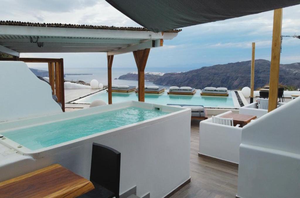 Amaze Suites
