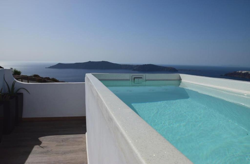 Amaze Suites