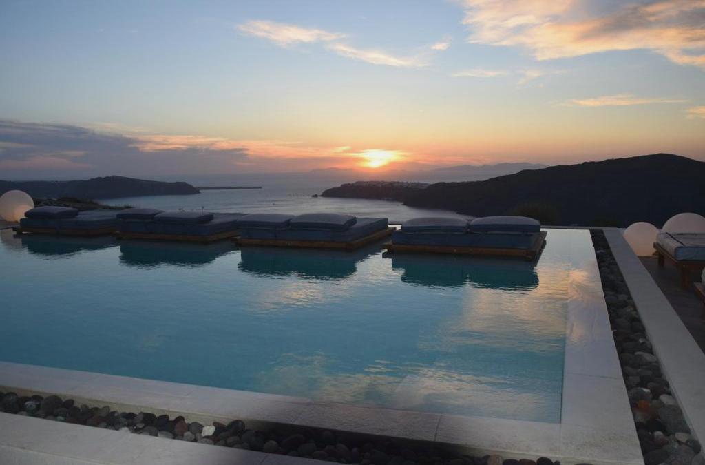 Amaze Suites