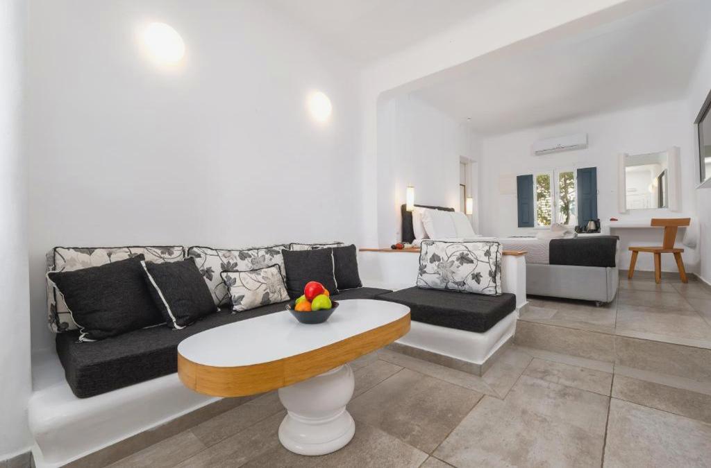 Amaze Suites
