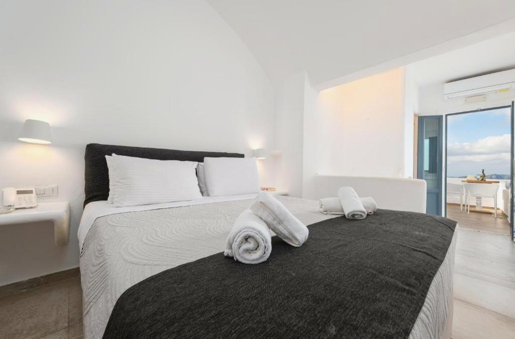 Amaze Suites