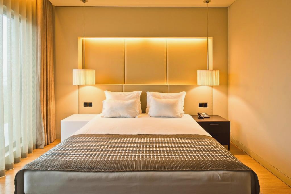 Golden Tulip São João da Madeira