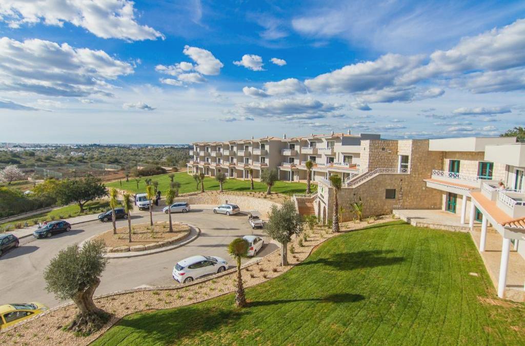 Goldener Herbst an der Algarve: Sonne, Meer und Ruhe - Pestana Gramacho Residences
