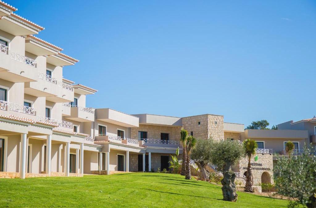 Goldener Herbst an der Algarve: Sonne, Meer und Ruhe - Pestana Gramacho Residences