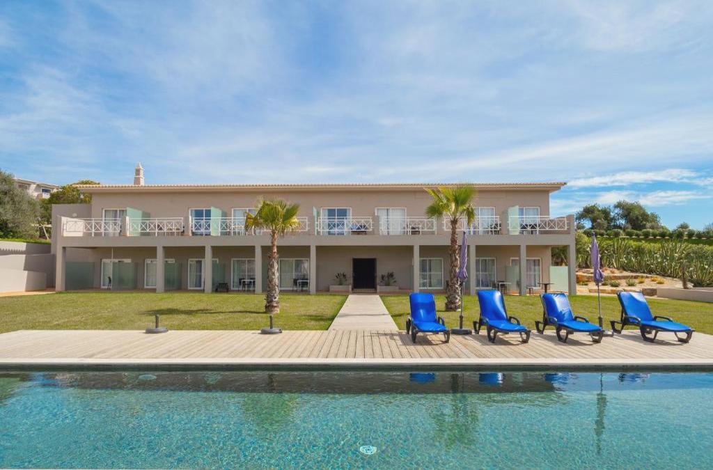 Goldener Herbst an der Algarve: Sonne, Meer und Ruhe - Pestana Gramacho Residences