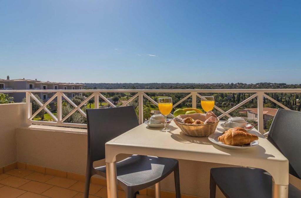 Goldener Herbst an der Algarve: Sonne, Meer und Ruhe - Pestana Gramacho Residences