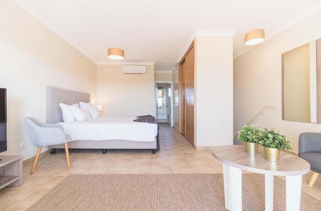 Goldener Herbst an der Algarve: Sonne, Meer und Ruhe - Pestana Gramacho Residences
