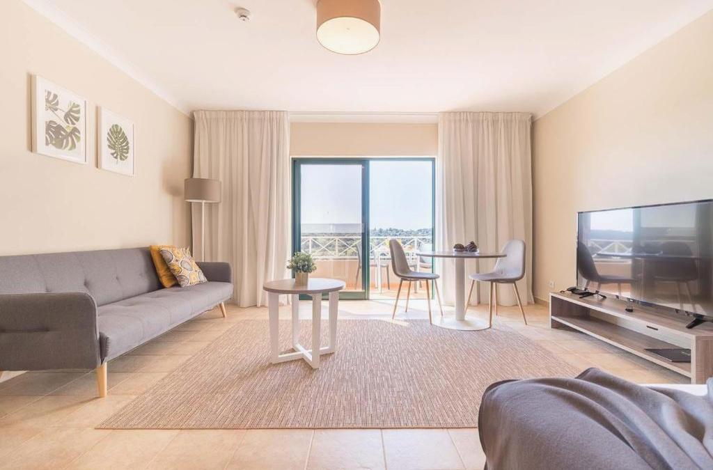 Goldener Herbst an der Algarve: Sonne, Meer und Ruhe - Pestana Gramacho Residences