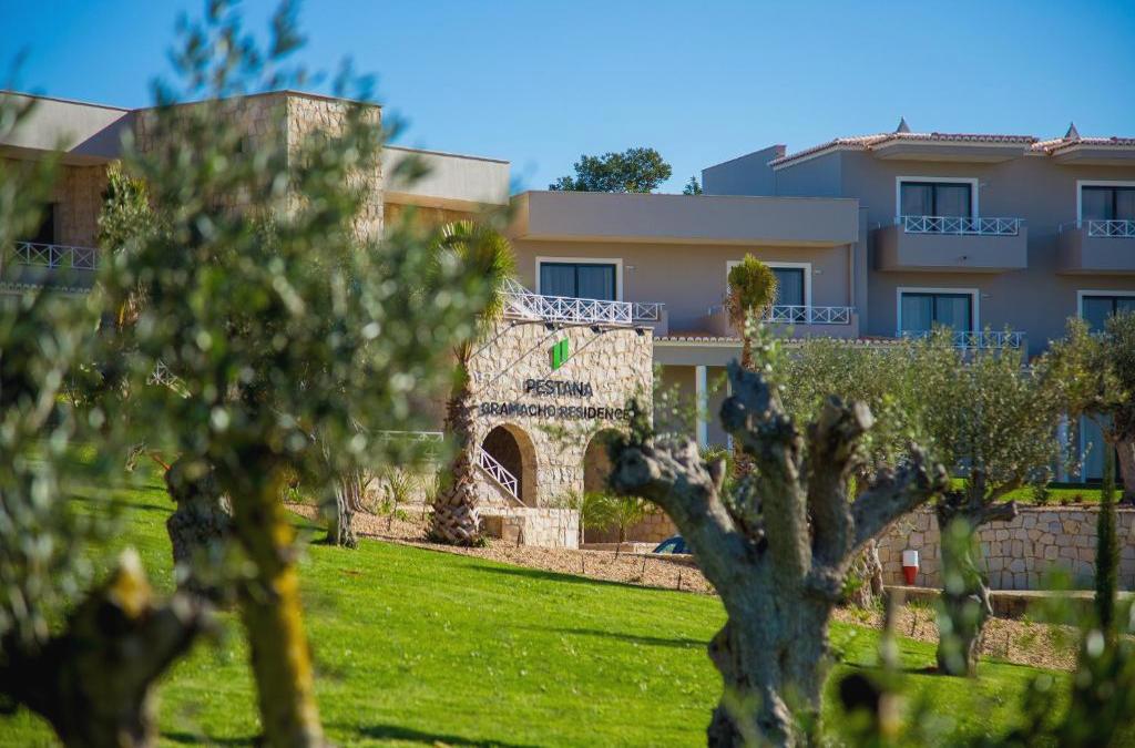 Goldener Herbst an der Algarve: Sonne, Meer und Ruhe - Pestana Gramacho Residences