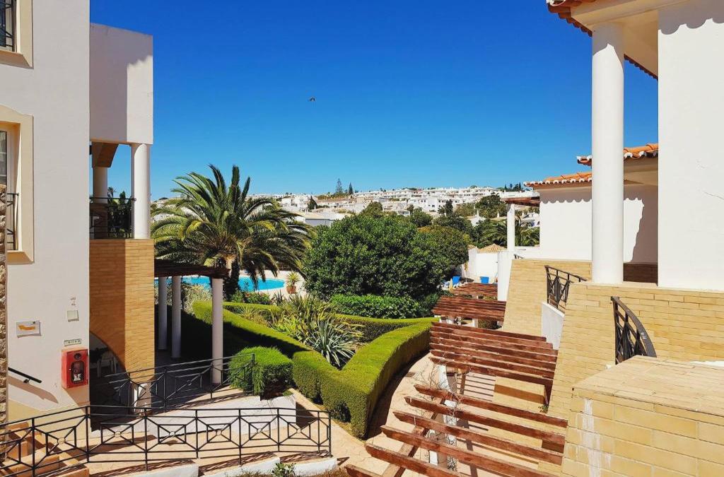 Bargain Price for Hotel Luz Bay 4* in Algarve - 40% Discounts for Kids! - Luz Bay Club Beach & Sun Hotel