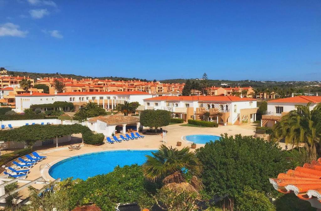 Bargain Price for Hotel Luz Bay 4* in Algarve - 40% Discounts for Kids! - Luz Bay Club Beach & Sun Hotel