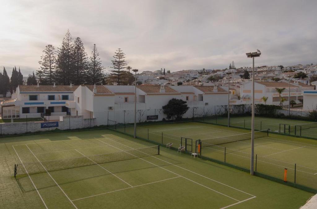 Bargain Price for Hotel Luz Bay 4* in Algarve - 40% Discounts for Kids! - Luz Bay Club Beach & Sun Hotel