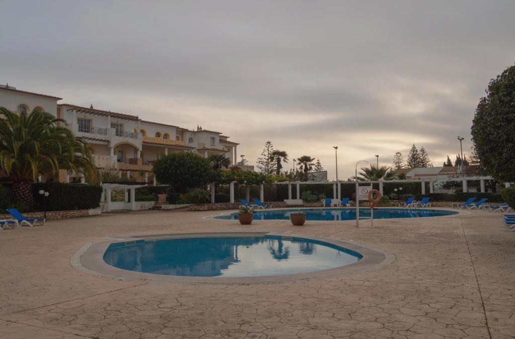 Bargain Price for Hotel Luz Bay 4* in Algarve - 40% Discounts for Kids! - Luz Bay Club Beach & Sun Hotel