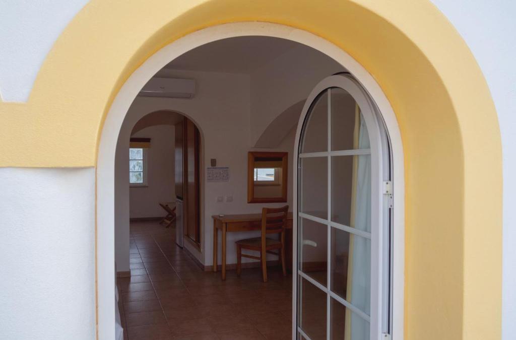 Bargain Price for Hotel Luz Bay 4* in Algarve - 40% Discounts for Kids! - Luz Bay Club Beach & Sun Hotel