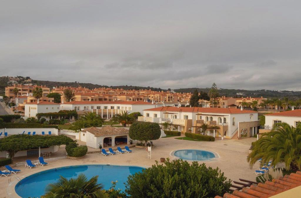 Bargain Price for Hotel Luz Bay 4* in Algarve - 40% Discounts for Kids! - Luz Bay Club Beach & Sun Hotel
