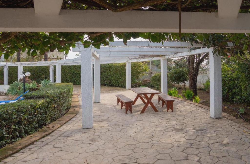 Bargain Price for Hotel Luz Bay 4* in Algarve - 40% Discounts for Kids! - Luz Bay Club Beach & Sun Hotel