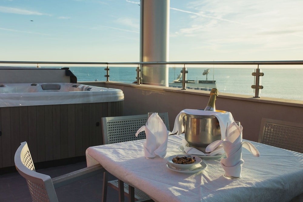 Hotel Quarteira Sol 4* in Algarve - 50% discount for kids!