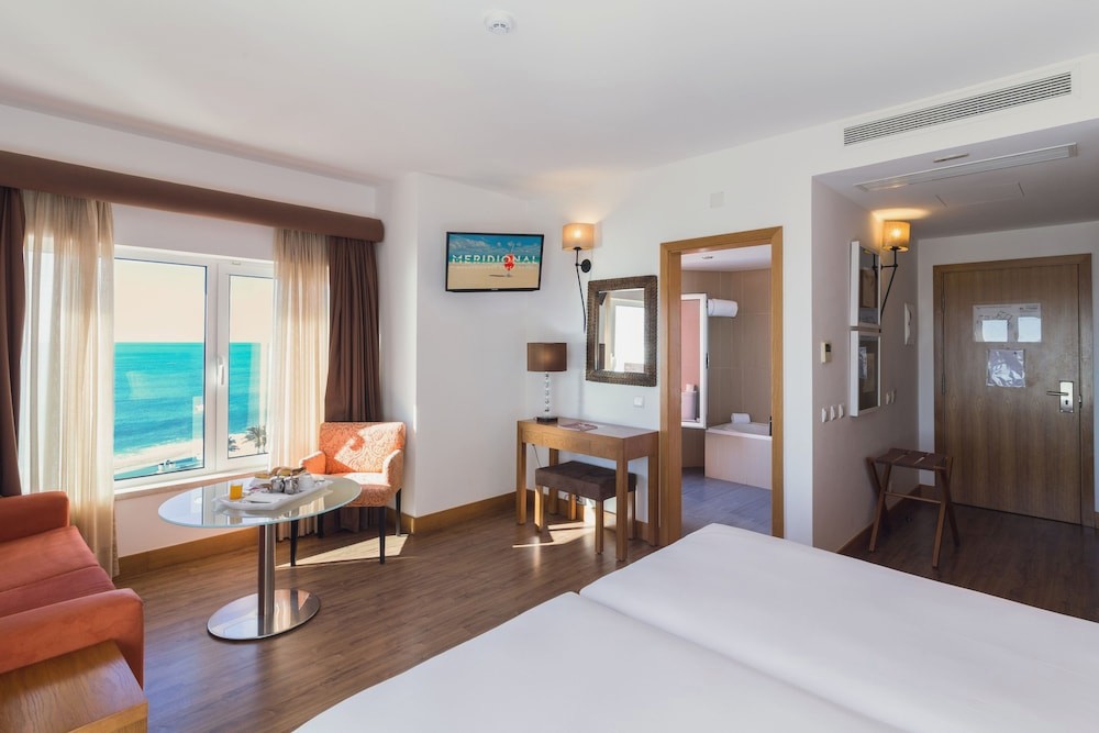 Hotel Quarteira Sol 4* in Algarve - 50% discount for kids!