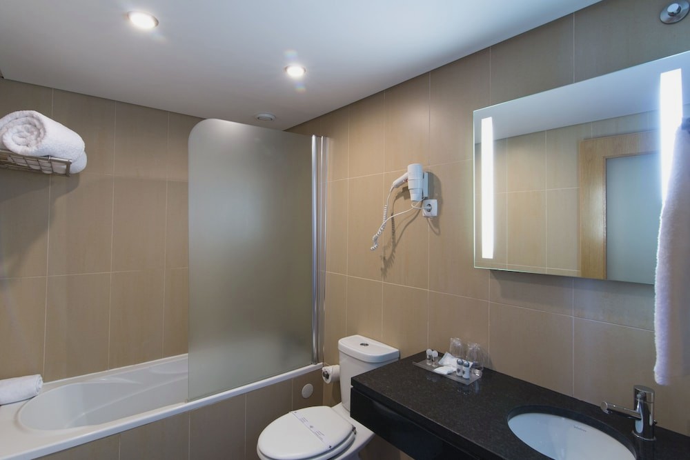 Hotel Quarteira Sol 4* in Algarve - 50% discount for kids!