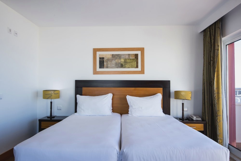 Hotel Quarteira Sol 4* in Algarve - 50% discount for kids!