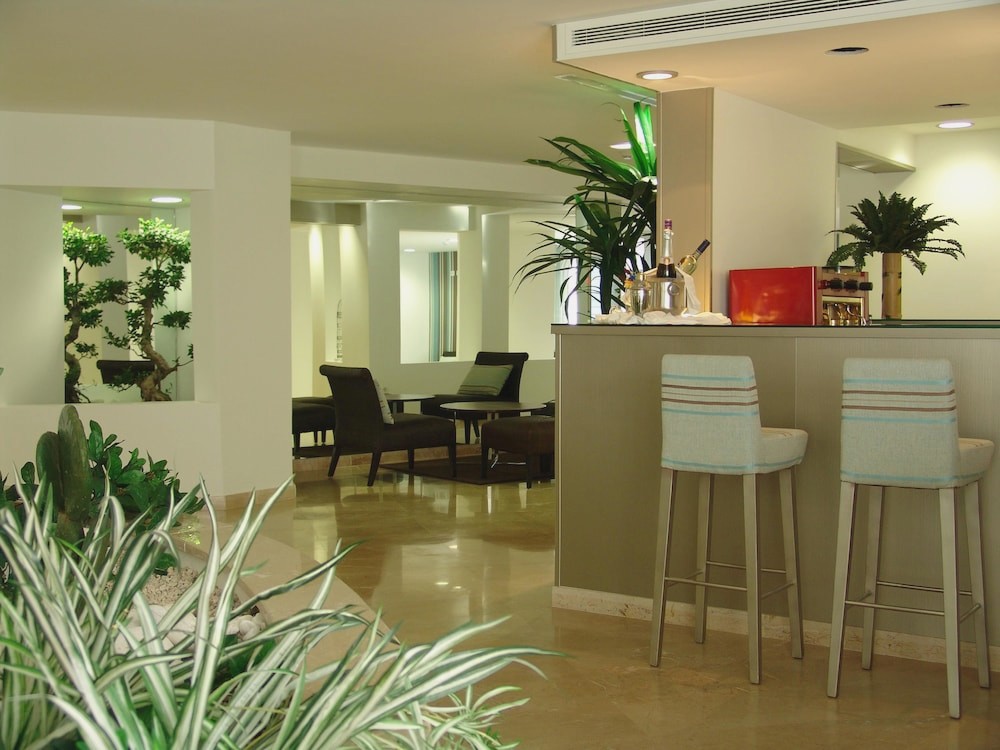 Hotel Quarteira Sol 4* in Algarve - 50% discount for kids! - Quarteira Sol
