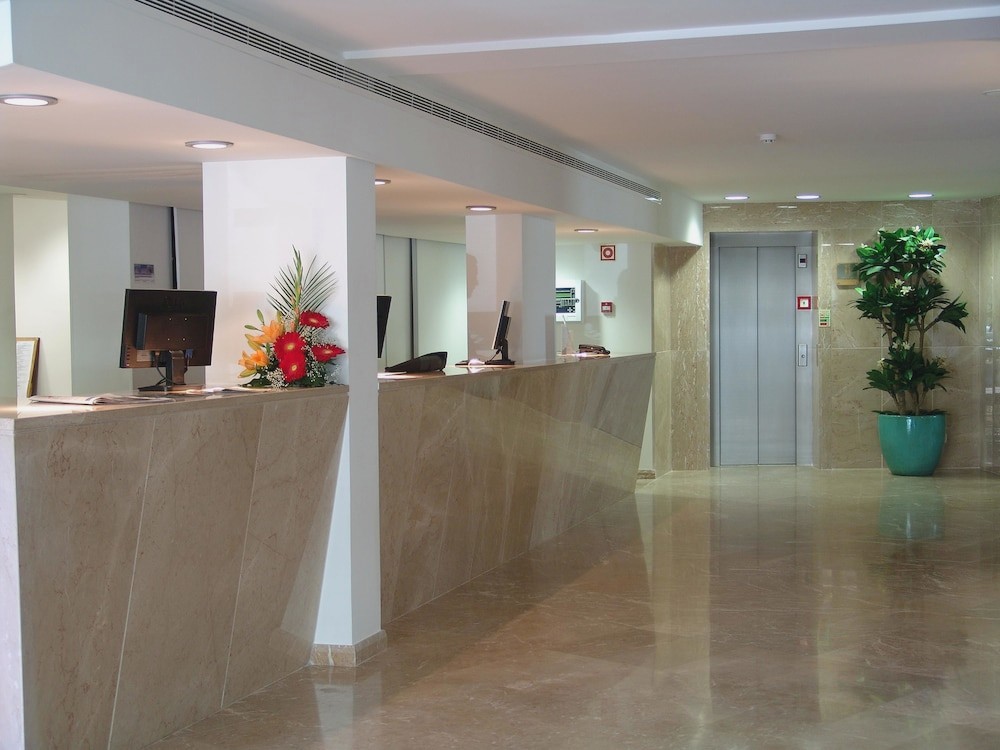 Hotel Quarteira Sol 4* in Algarve - 50% discount for kids!