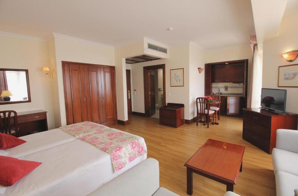 Suite Hotel Jardins d'Ajuda