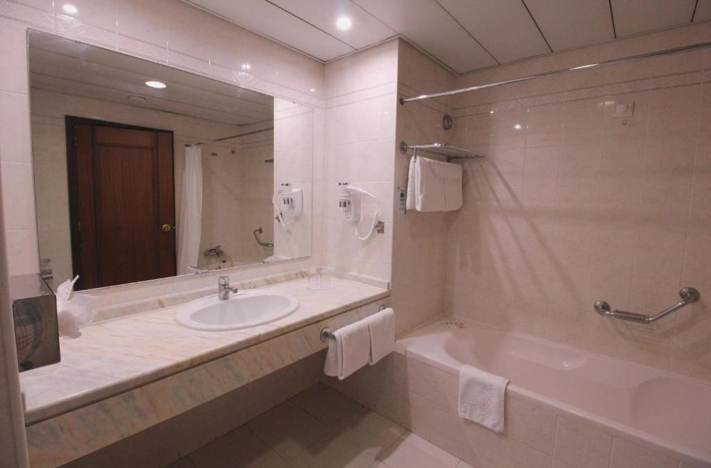 Suite Hotel Jardins d'Ajuda