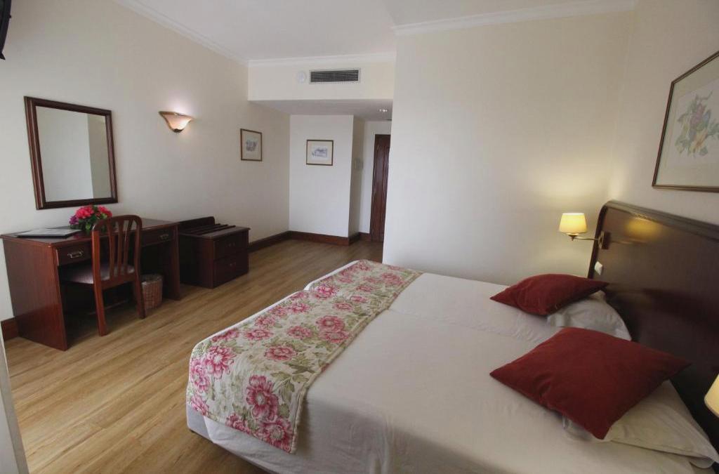 Suite Hotel Jardins d'Ajuda