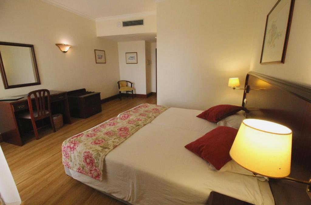 Suite Hotel Jardins d'Ajuda