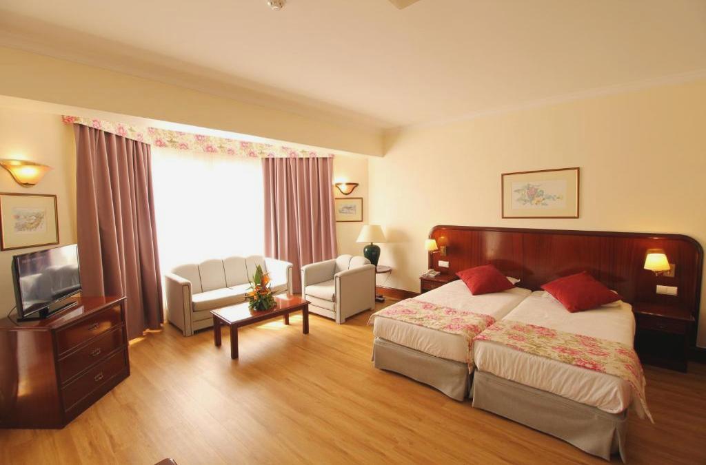 Suite Hotel Jardins d'Ajuda