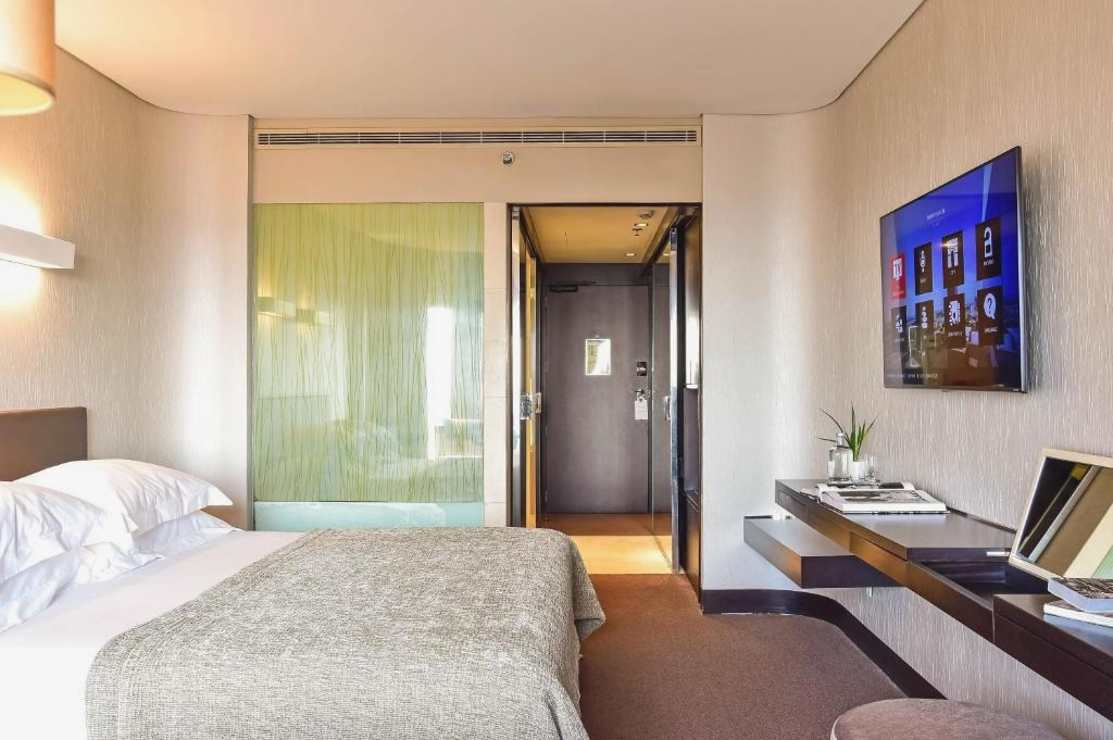 Porto Palácio Hotel by The Editory