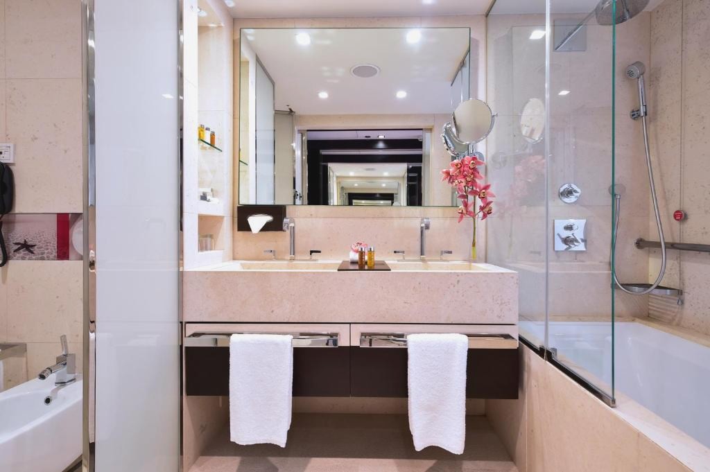 Porto Palácio Hotel by The Editory
