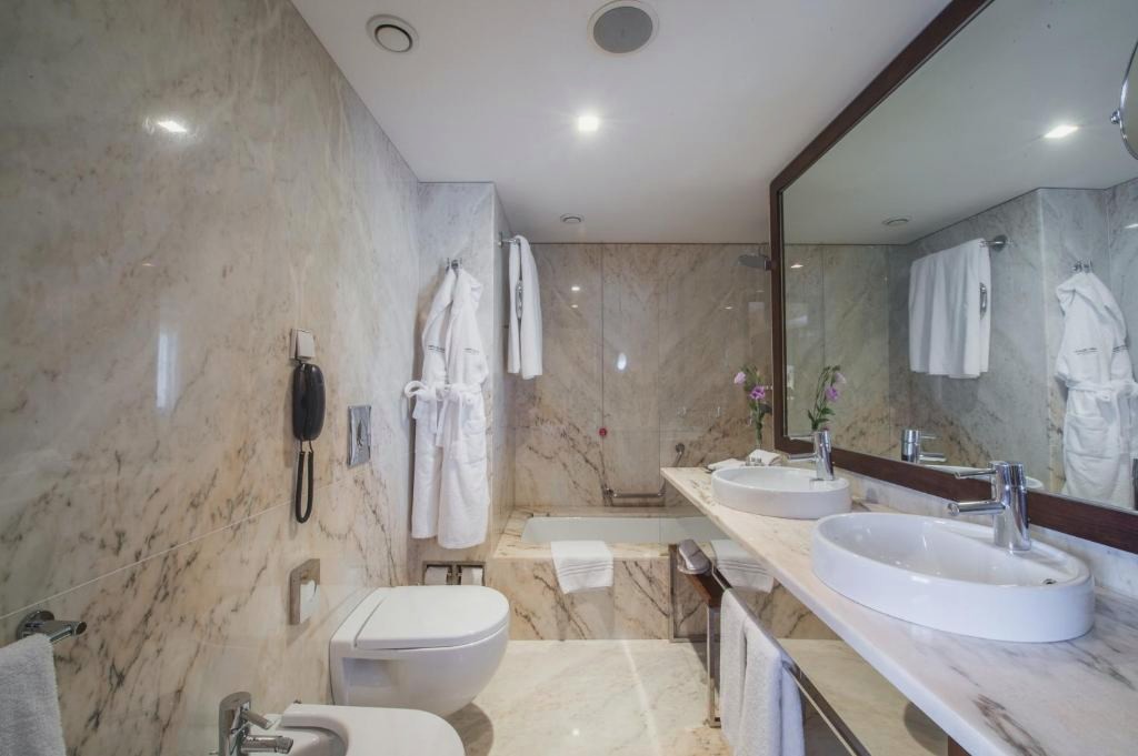 Porto Palácio Hotel by The Editory