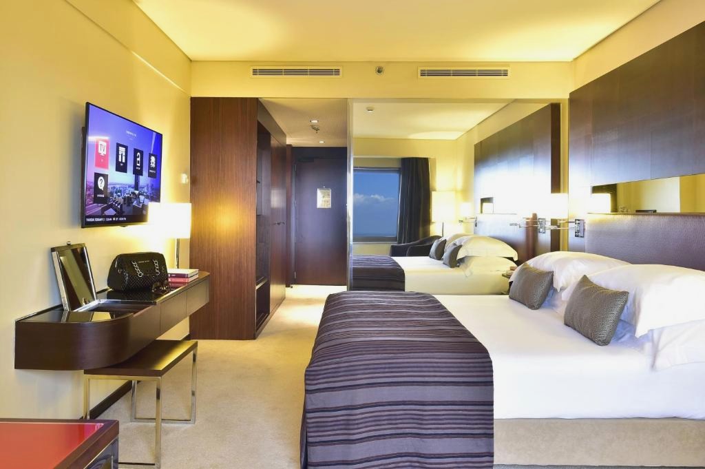 Porto Palácio Hotel by The Editory