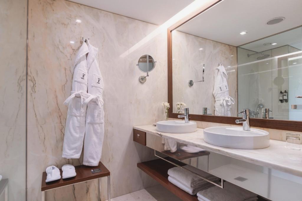 Porto Palácio Hotel by The Editory