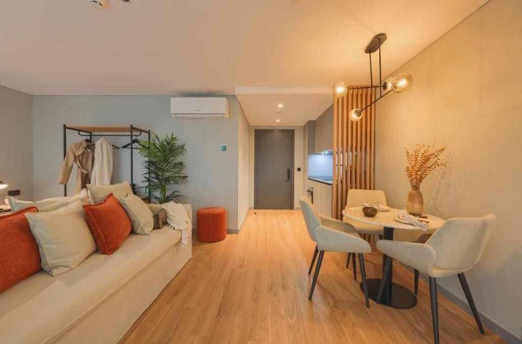Porto: Apartment for Francesinha Fans - Nôma Living Icon Apartments